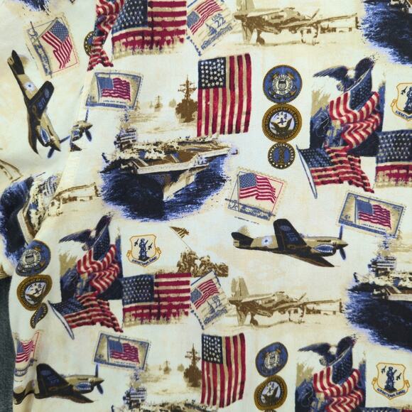 Patriotic Americana Military Men’s XL Button Down Shirt USA Flag Resortwear - Picture 6 of 8